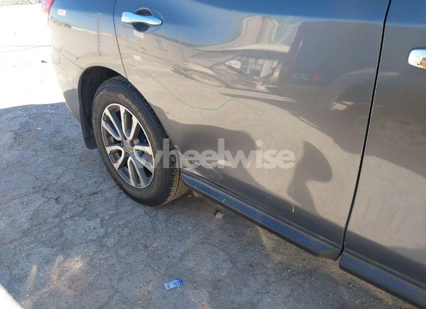 Photo 6 of 2016 Nissan Pathfinder S/SV/SL/PLATINUM (VIN 5N1AR2MNXGC624565)