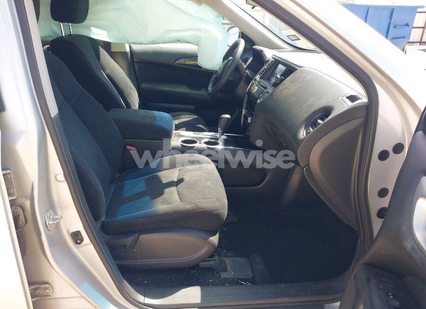 Photo 5 of 2016 Nissan Pathfinder S (VIN 5N1AR2MNXGC649630)