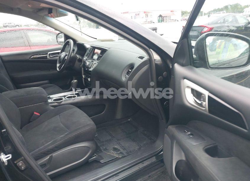 Photo 5 of 2016 Nissan Pathfinder PLATINUM/S/SL/SV (VIN 5N1AR2MNXGC662412)