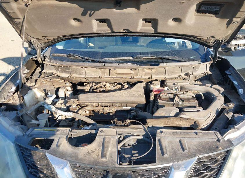 Photo 10 of 2015 Nissan Rogue S (VIN 5N1AT2MK0FC836476)