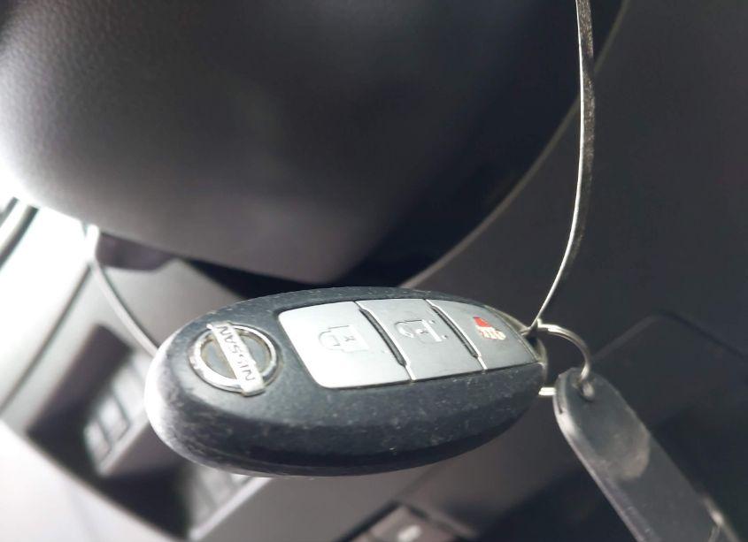 Photo 11 of 2014 Nissan Rogue SV (VIN 5N1AT2MK1EC804408)