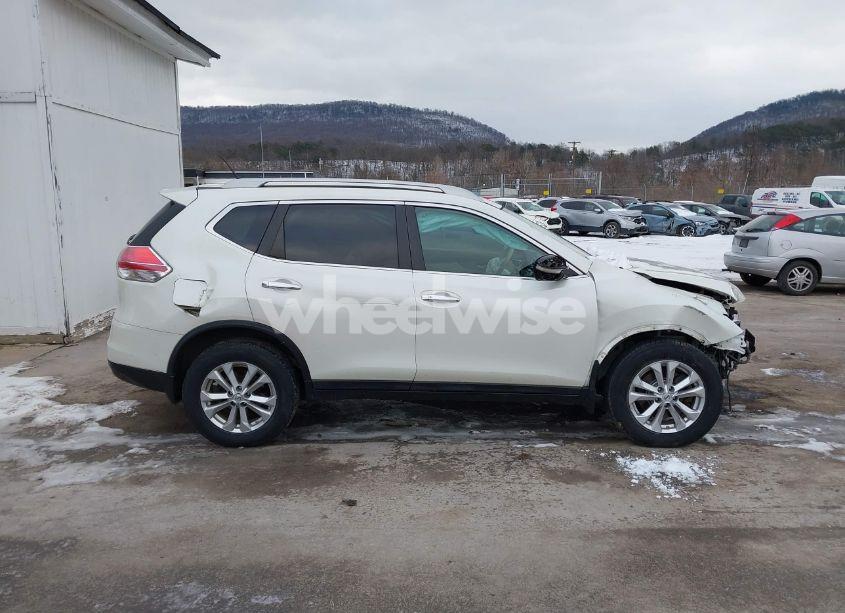 Photo 14 of 2015 Nissan Rogue SV (VIN 5N1AT2MK2FC830694)