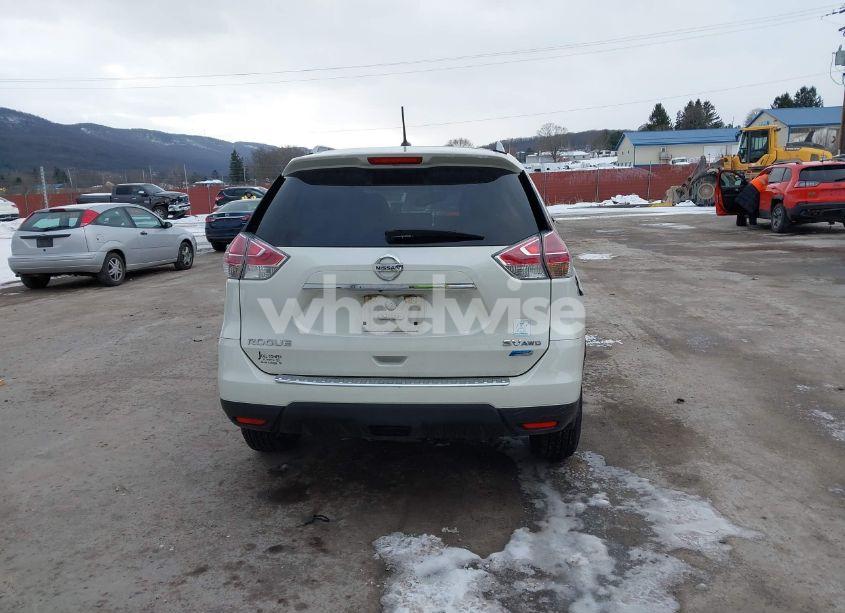 Photo 17 of 2015 Nissan Rogue SV (VIN 5N1AT2MK2FC830694)