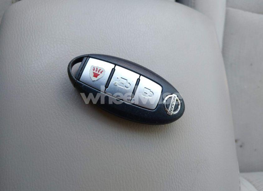 Photo 11 of 2015 Nissan Rogue SV (VIN 5N1AT2MK3FC910974)