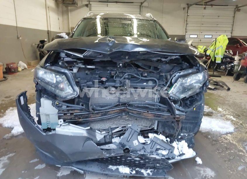 Photo 13 of 2015 Nissan Rogue SV (VIN 5N1AT2MK4FC792658)