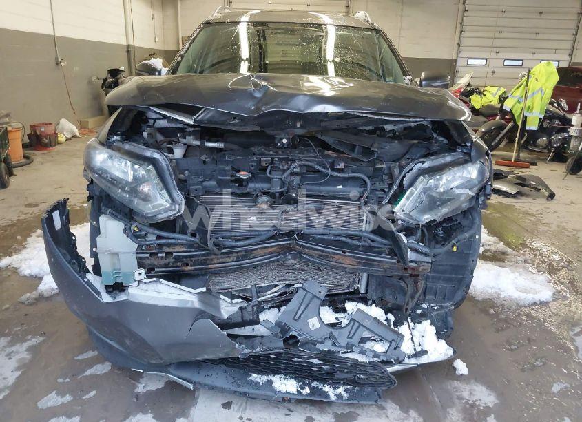 Photo 6 of 2015 Nissan Rogue SV (VIN 5N1AT2MK4FC792658)