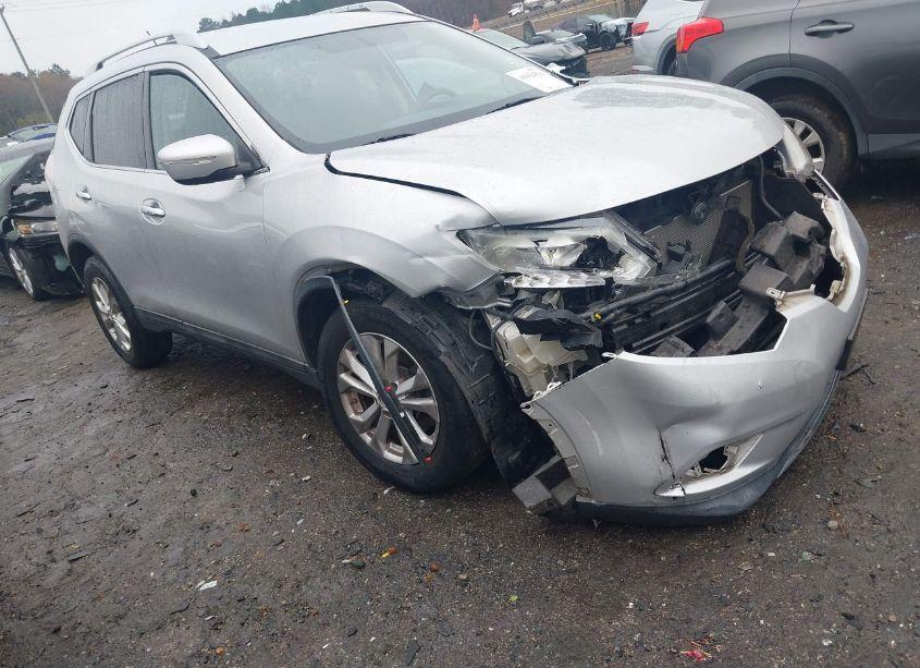 2015 Nissan Rogue SV (VIN 5N1AT2MK4FC804887) main photo