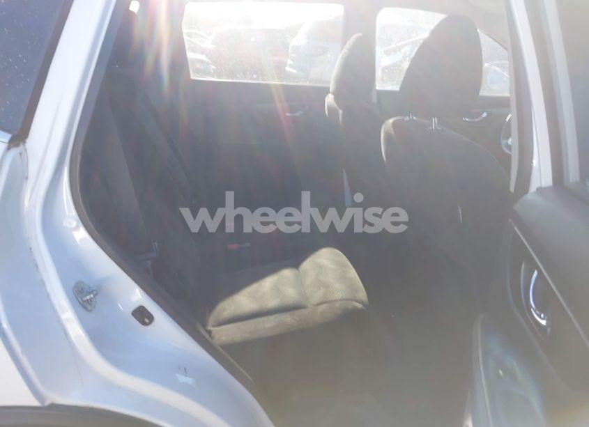 Photo 8 of 2015 Nissan Rogue SV (VIN 5N1AT2MK5FC760656)