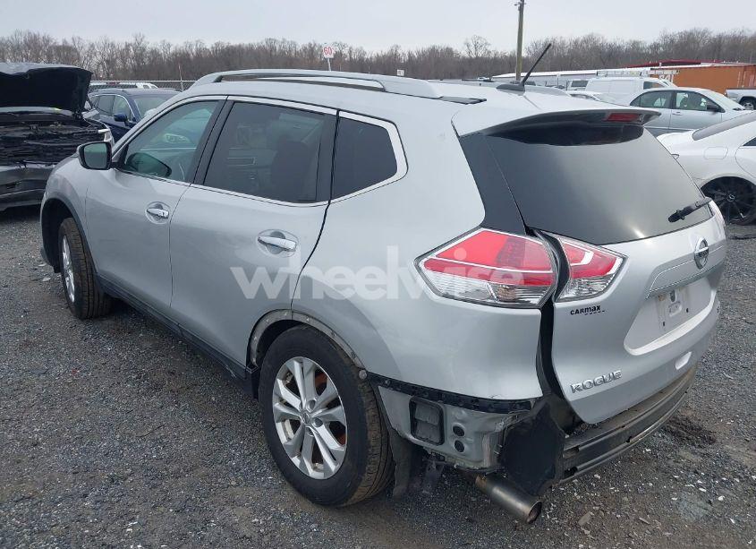 Photo 3 of 2015 Nissan Rogue SV (VIN 5N1AT2MK5FC814196)