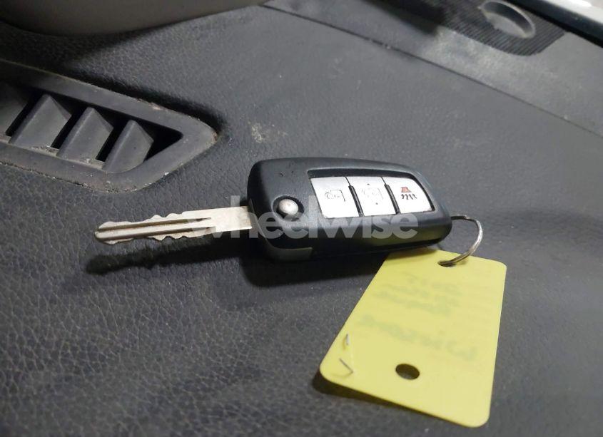 Photo 11 of 2015 Nissan Rogue S (VIN 5N1AT2MK5FC918221)