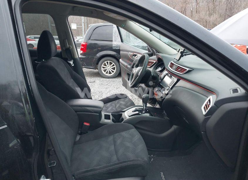 Photo 5 of 2014 Nissan Rogue SV (VIN 5N1AT2MK6EC801326)