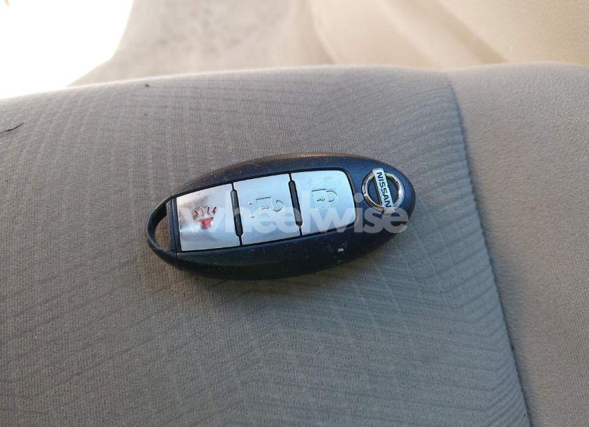 Photo 11 of 2015 Nissan Rogue SV (VIN 5N1AT2MK7FC787258)