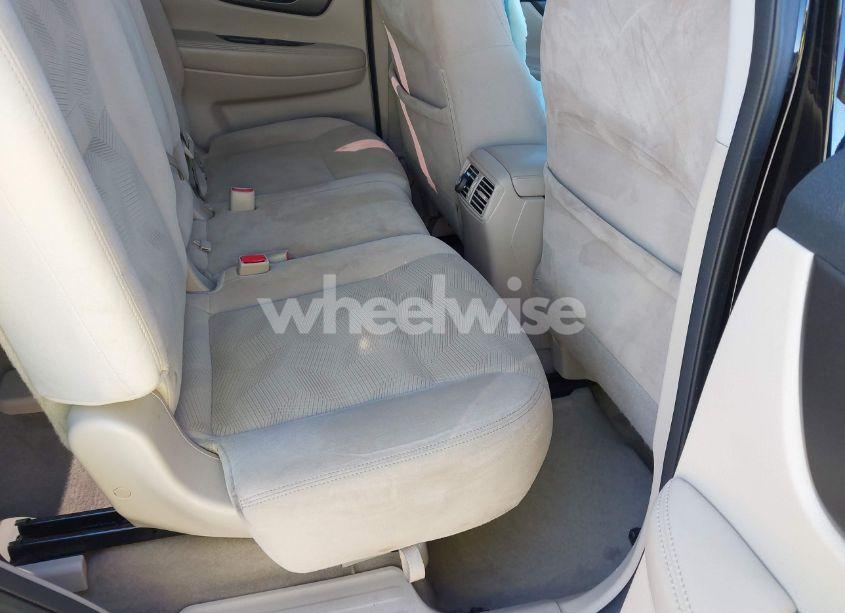 Photo 8 of 2015 Nissan Rogue SV (VIN 5N1AT2MK7FC787258)