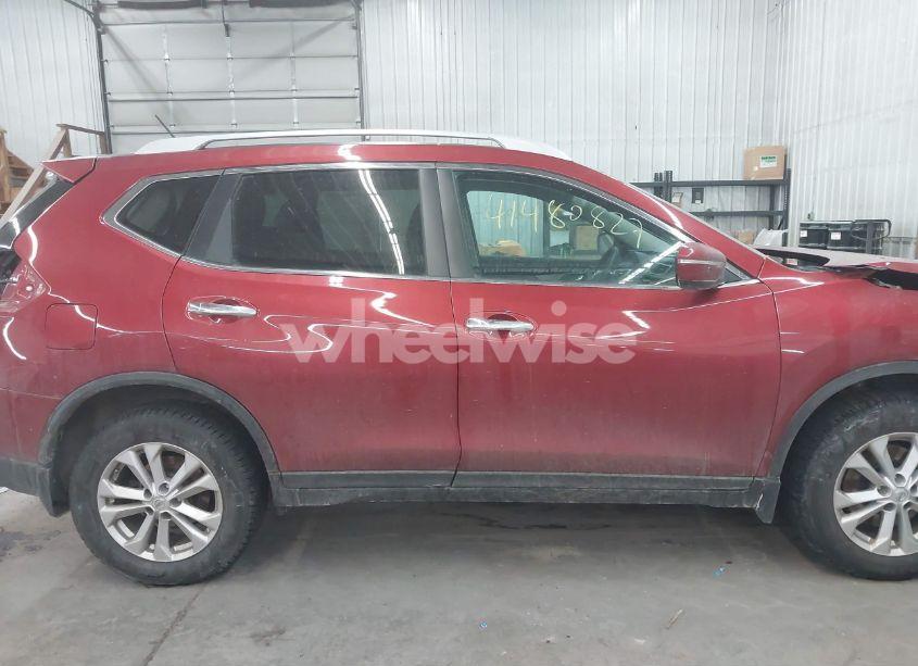 Photo 14 of 2015 Nissan Rogue SV (VIN 5N1AT2MK7FC835647)
