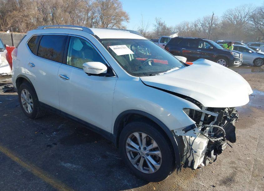 2015 Nissan Rogue SV (VIN 5N1AT2MK7FC852674) main photo