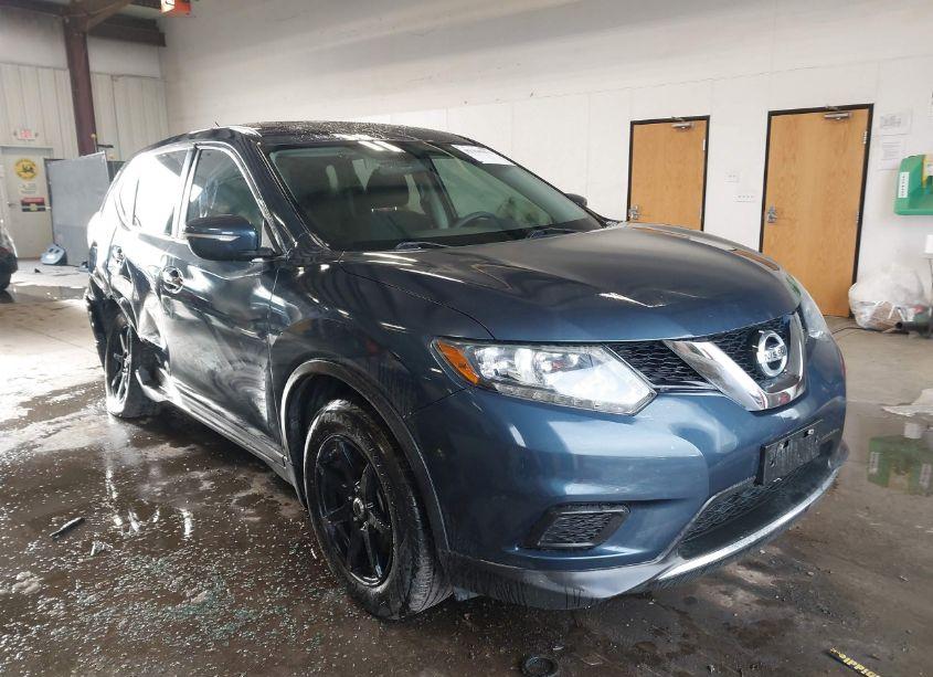 2015 Nissan Rogue S (VIN 5N1AT2MK8FC805640) main photo