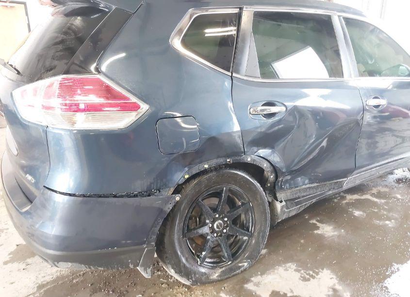 Photo 6 of 2015 Nissan Rogue S (VIN 5N1AT2MK8FC805640)