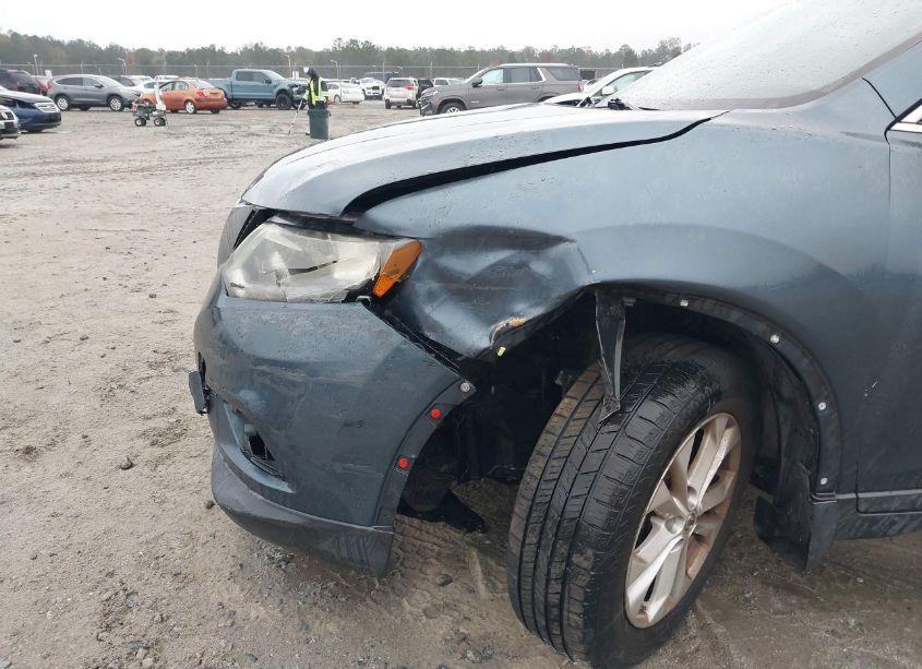 Photo 6 of 2014 Nissan Rogue SV (VIN 5N1AT2MKXEC782215)