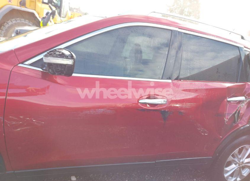 Photo 15 of 2015 Nissan Rogue SV (VIN 5N1AT2ML1FC782095)