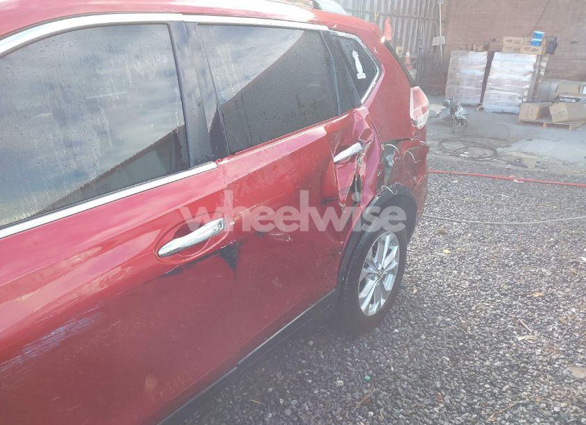 Photo 6 of 2015 Nissan Rogue SV (VIN 5N1AT2ML1FC782095)