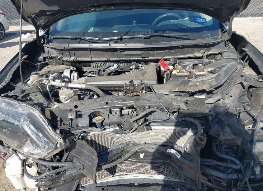 Photo 10 of 2015 Nissan Rogue S (VIN 5N1AT2ML2FC885266)