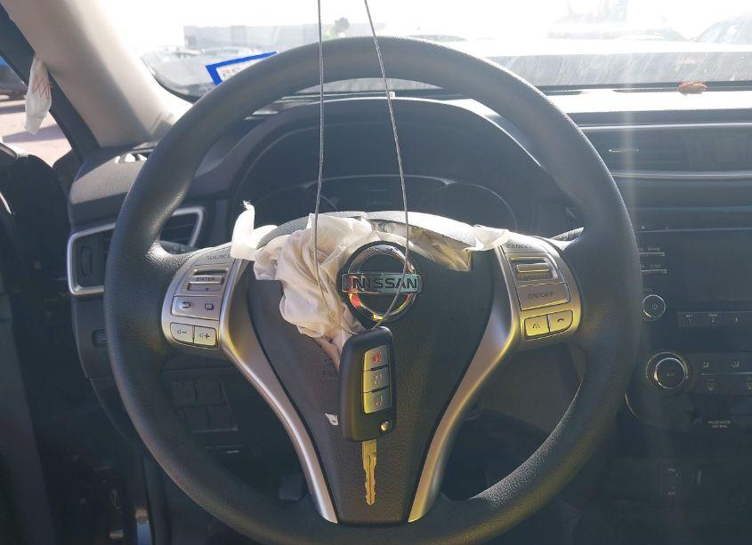 Photo 11 of 2015 Nissan Rogue S (VIN 5N1AT2ML2FC885266)