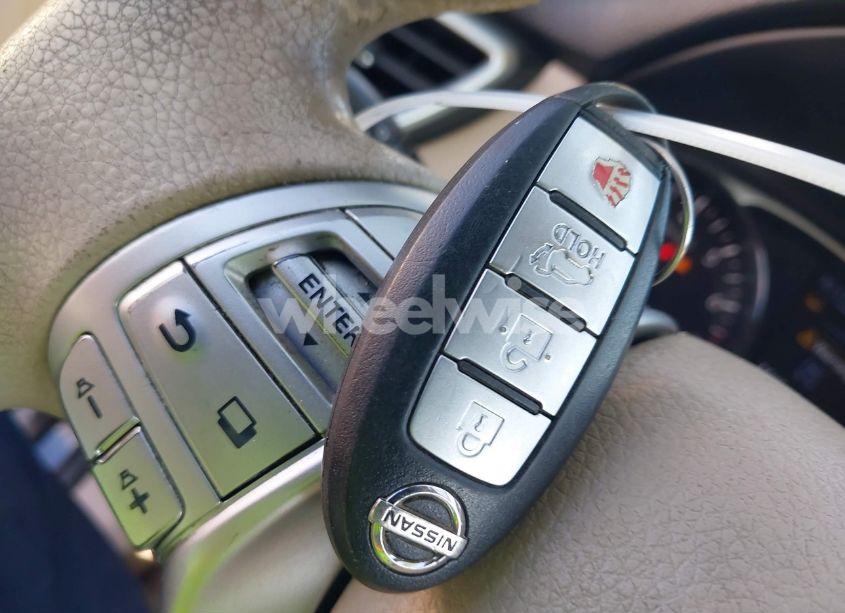 Photo 11 of 2015 Nissan Rogue SV (VIN 5N1AT2ML4FC760222)