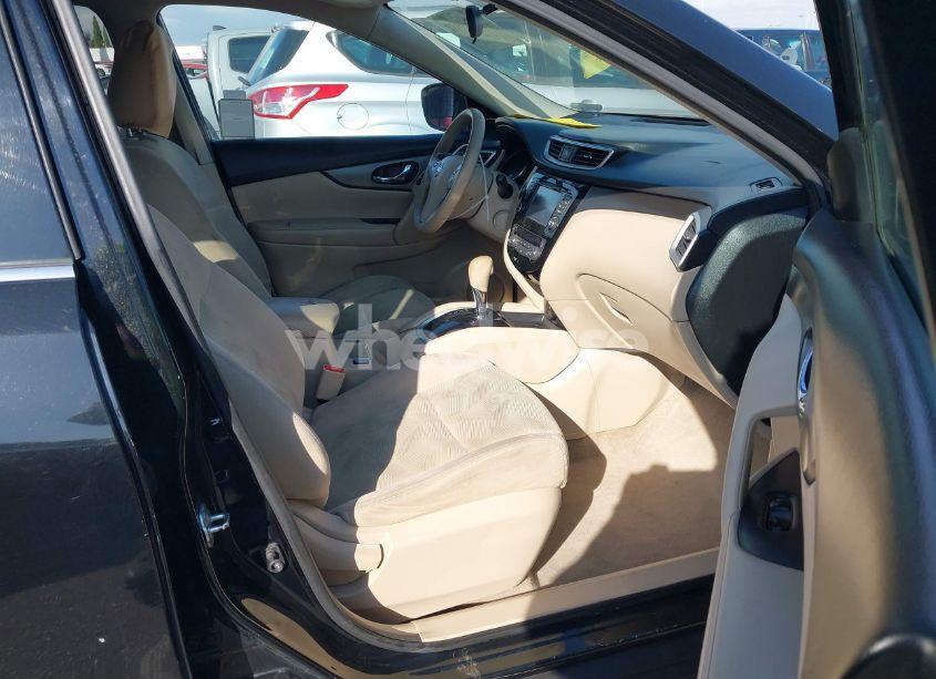 Photo 5 of 2015 Nissan Rogue SV (VIN 5N1AT2ML4FC760222)