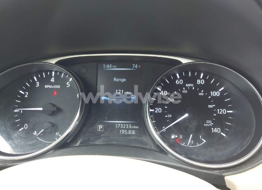 Photo 7 of 2015 Nissan Rogue SV (VIN 5N1AT2ML4FC795634)