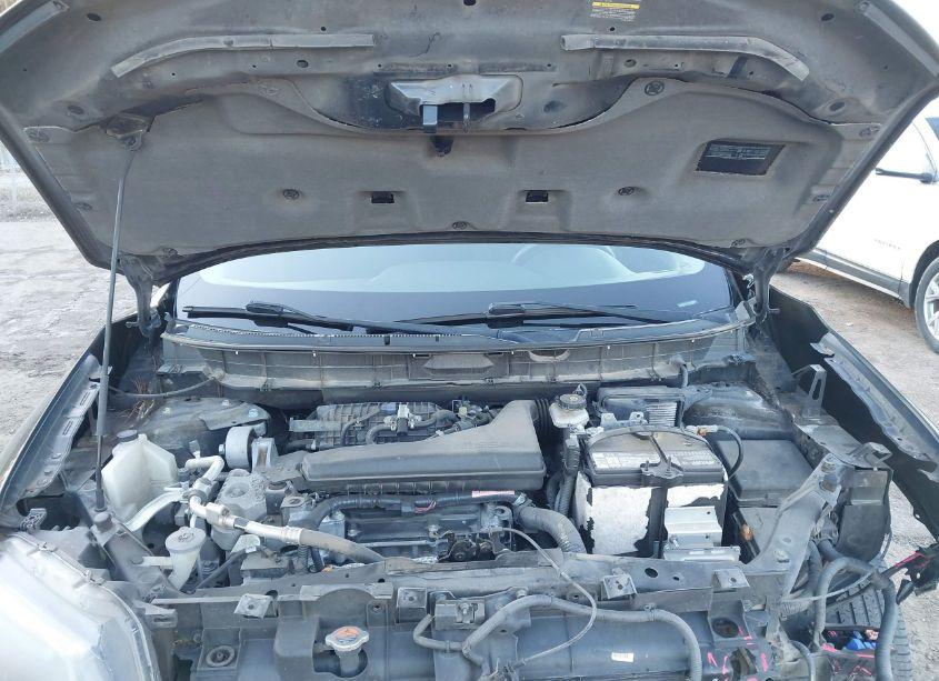 Photo 10 of 2015 Nissan Rogue S (VIN 5N1AT2ML4FC907896)