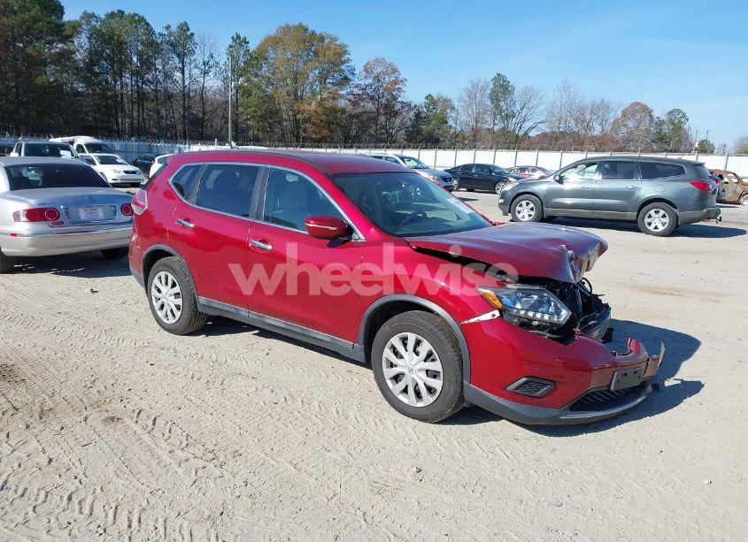 2015 Nissan Rogue S (VIN 5N1AT2ML4FC913813) main photo