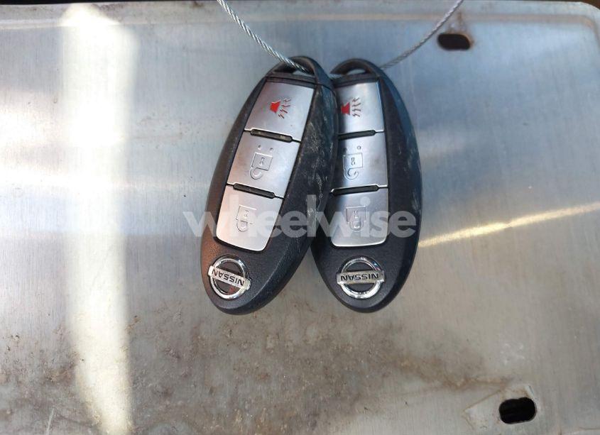 Photo 11 of 2015 Nissan Rogue SV (VIN 5N1AT2ML7FC770873)