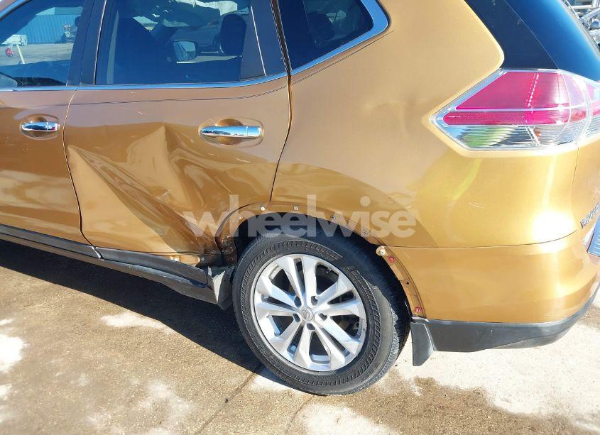 Photo 6 of 2015 Nissan Rogue SV (VIN 5N1AT2ML7FC770873)