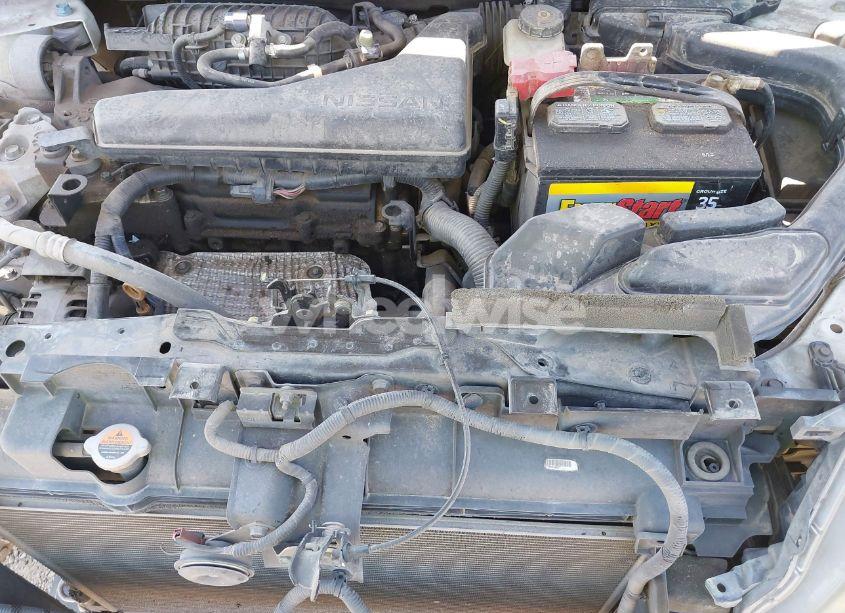 Photo 10 of 2015 Nissan Rogue SV (VIN 5N1AT2MLXFC921298)