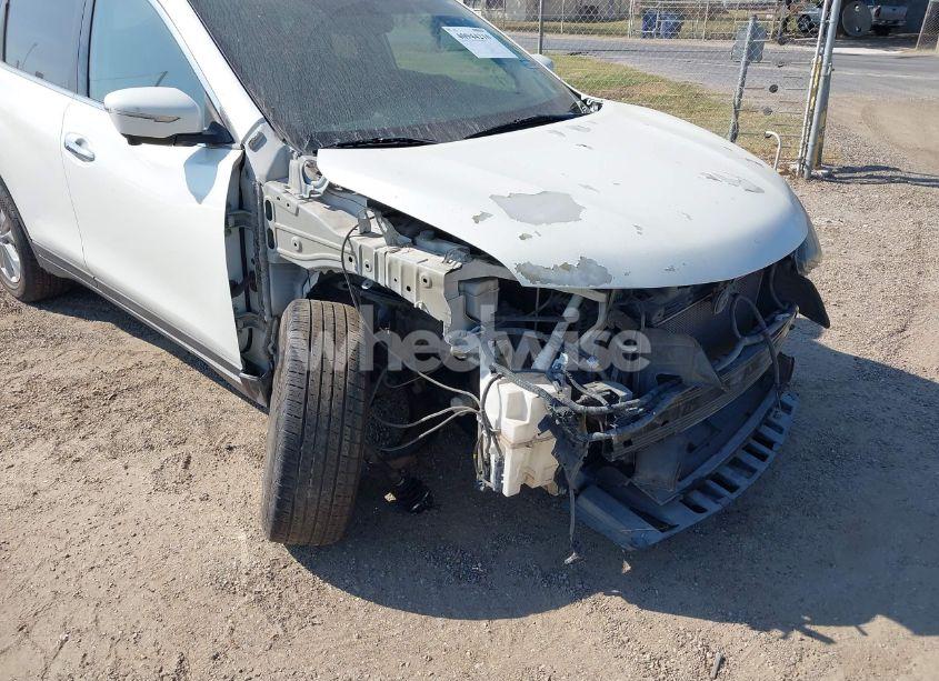 Photo 6 of 2015 Nissan Rogue SV (VIN 5N1AT2MLXFC921298)