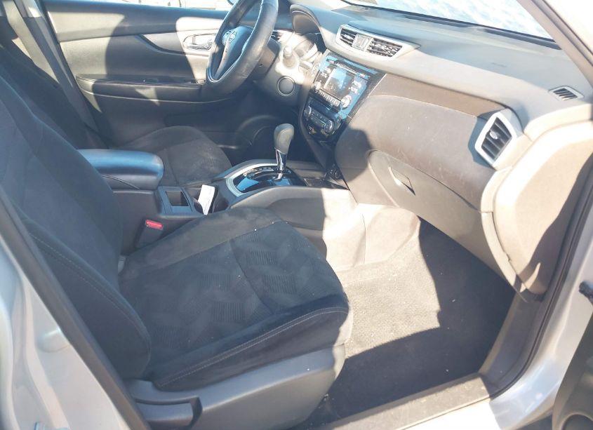 Photo 5 of 2016 Nissan Rogue SV (VIN 5N1AT2MM0GC798752)