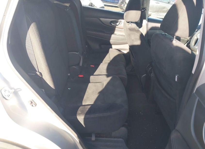 Photo 8 of 2016 Nissan Rogue SV (VIN 5N1AT2MM0GC798752)