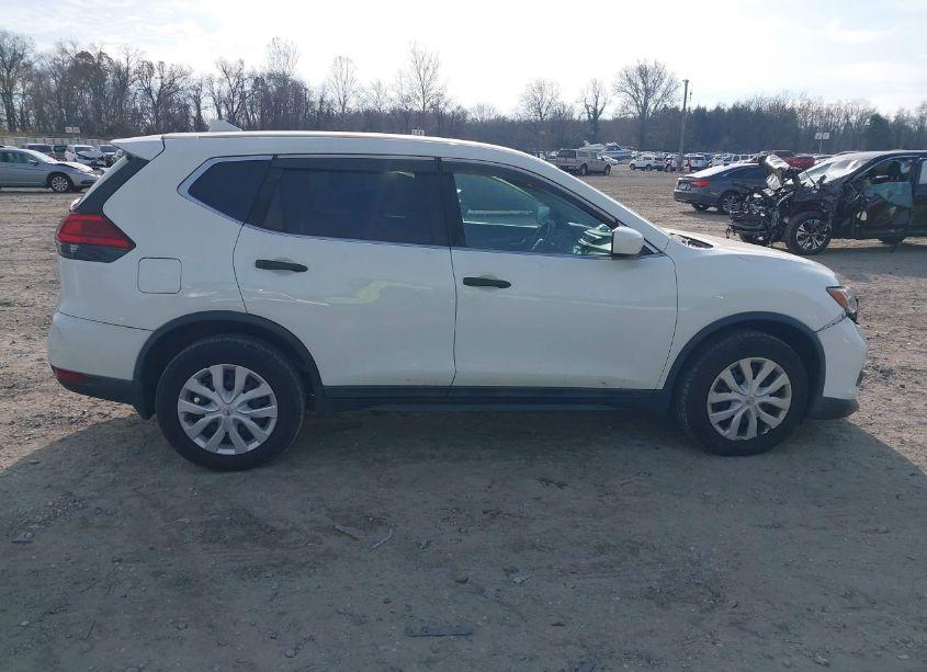 Photo 13 of 2017 Nissan Rogue S (VIN 5N1AT2MM0HC792385)