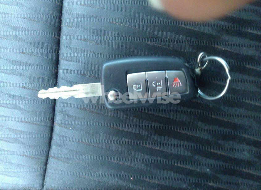 Photo 11 of 2017 Nissan Rogue S (VIN 5N1AT2MM0HC806656)