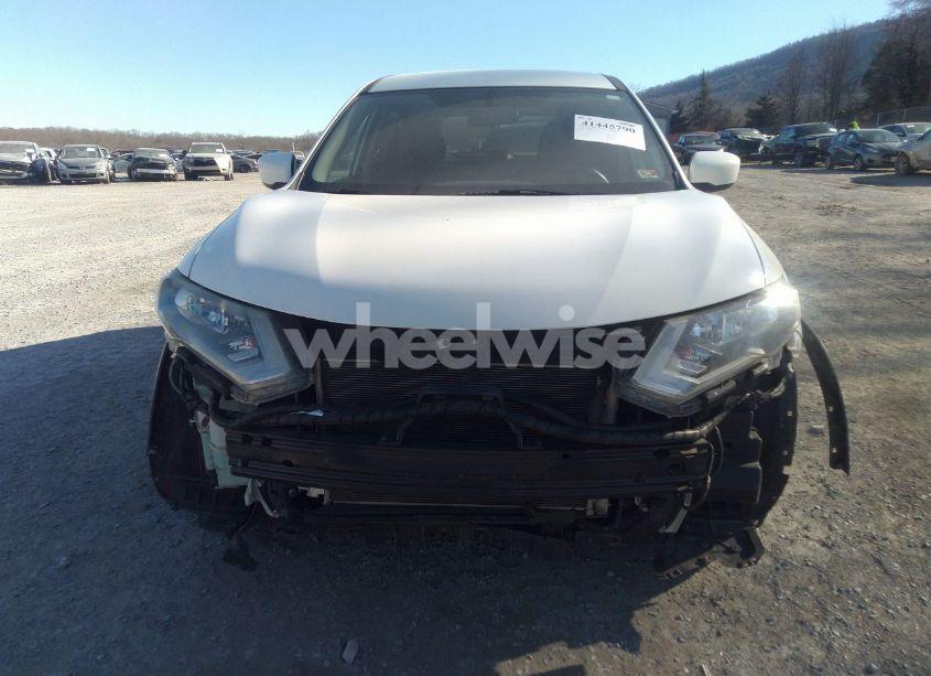 Photo 12 of 2017 Nissan Rogue S (VIN 5N1AT2MM0HC806656)