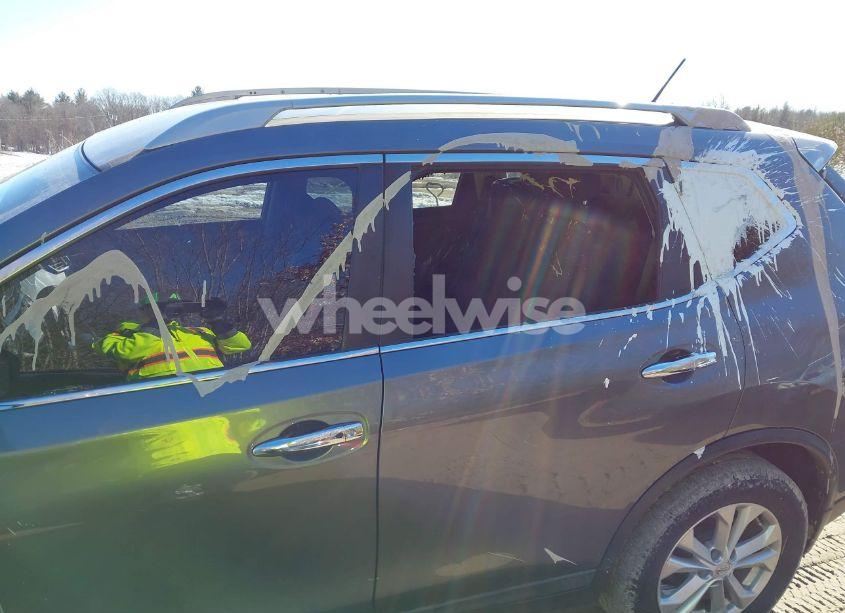 Photo 6 of 2016 Nissan Rogue SV (VIN 5N1AT2MM5GC801810)