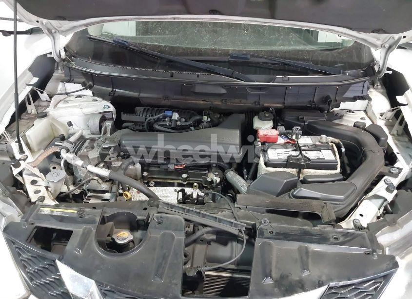 Photo 10 of 2016 Nissan Rogue SV (VIN 5N1AT2MM6GC877049)