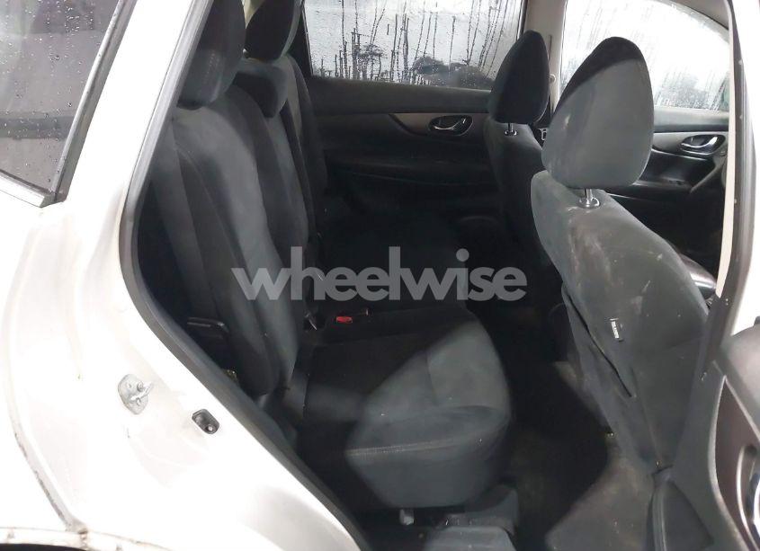 Photo 8 of 2016 Nissan Rogue SV (VIN 5N1AT2MM6GC877049)