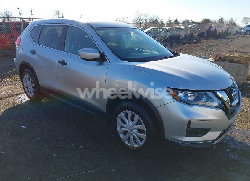 2017 Nissan Rogue S (VIN 5N1AT2MM8HC743287) main photo