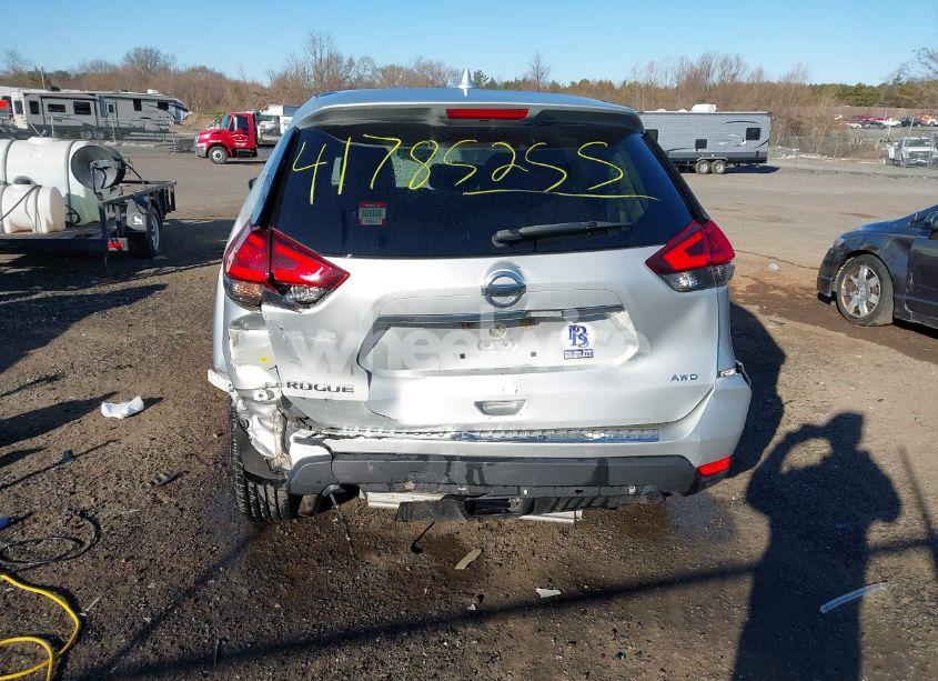 Photo 6 of 2017 Nissan Rogue S (VIN 5N1AT2MM8HC743287)