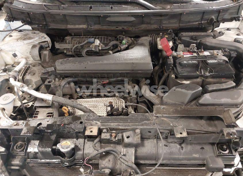 Photo 10 of 2017 Nissan Rogue SV (VIN 5N1AT2MM9HC800175)