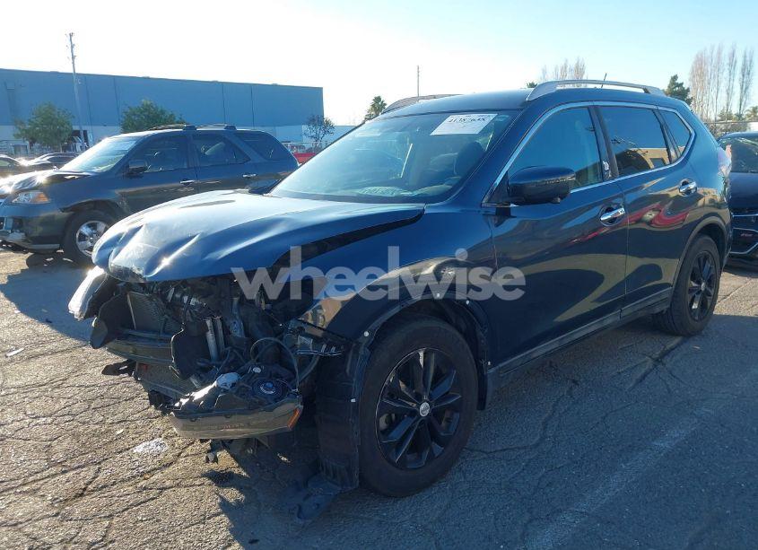 Photo 2 of 2016 Nissan Rogue SV (VIN 5N1AT2MN0GC882790)