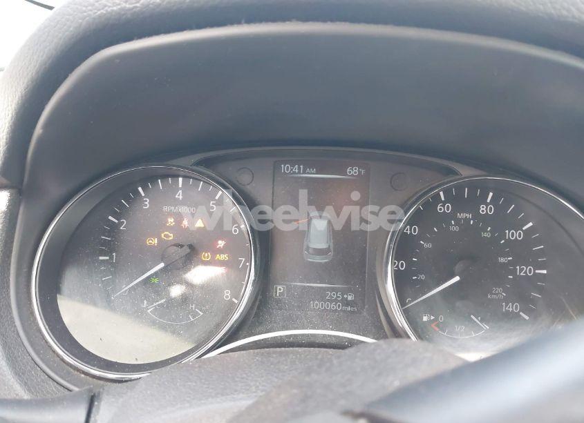 Photo 7 of 2017 Nissan Rogue S (VIN 5N1AT2MN3HC752777)