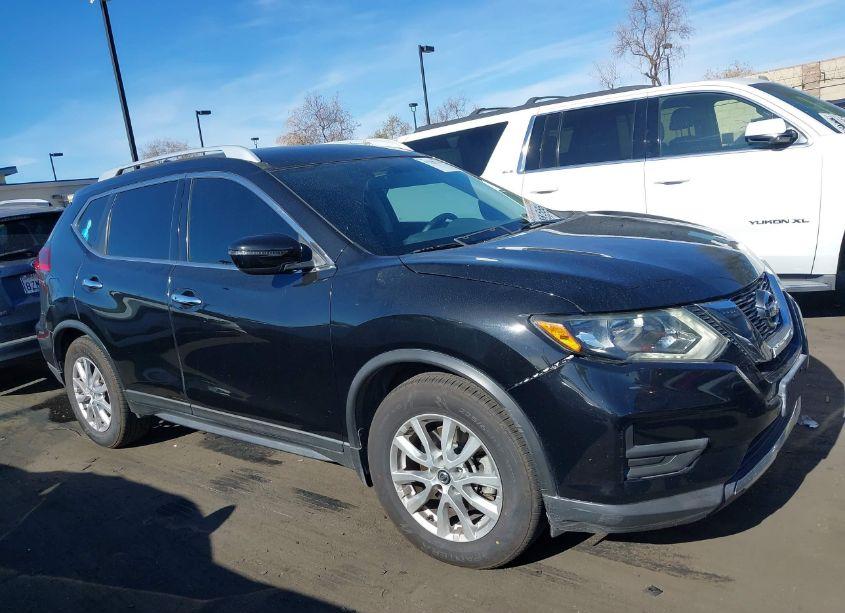Photo 13 of 2017 Nissan Rogue SV (VIN 5N1AT2MN6HC753602)