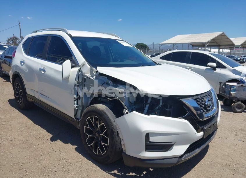 2017 Nissan Rogue SV (VIN 5N1AT2MN6HC753907) main photo